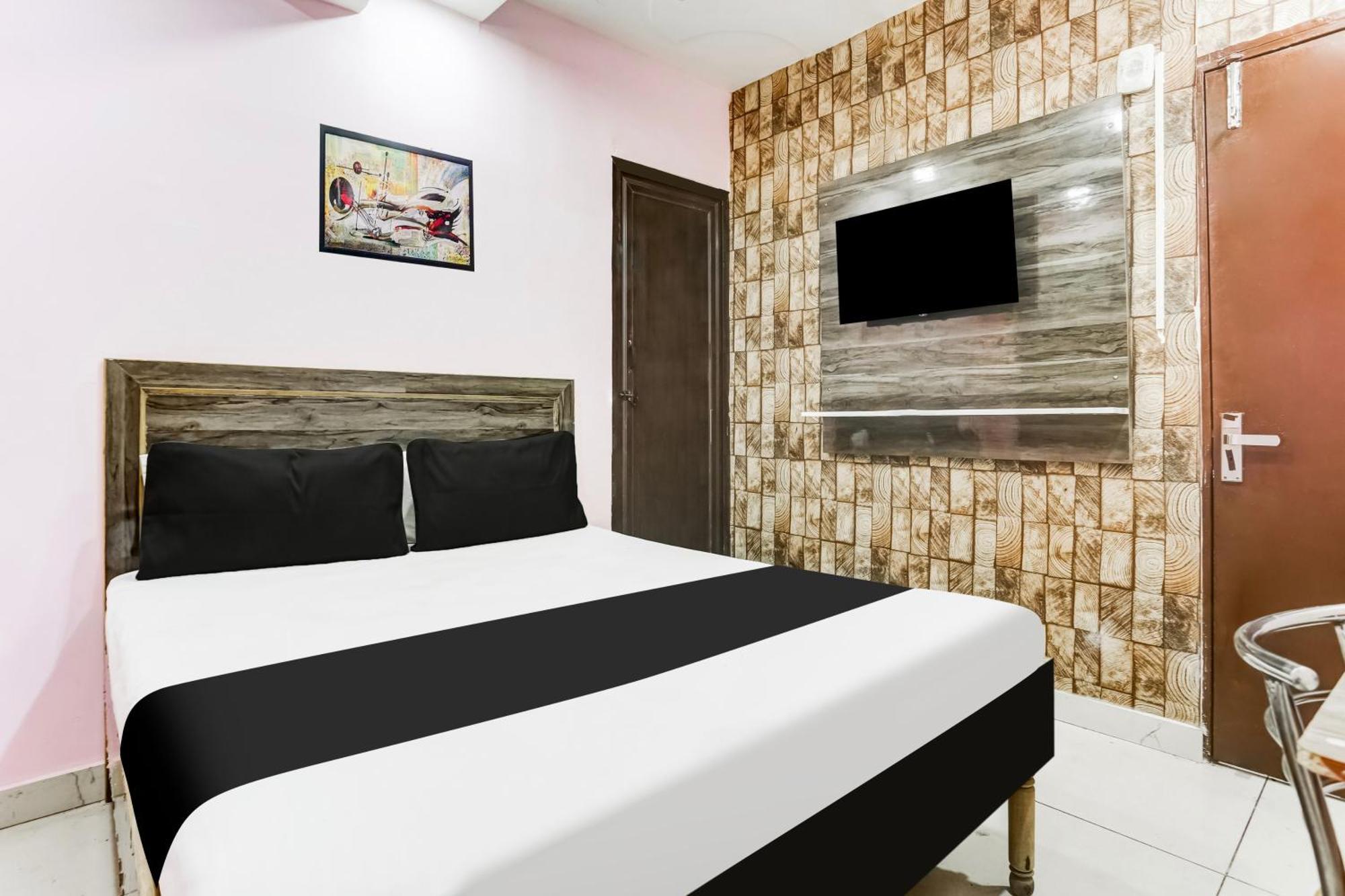 Hotel Rk Plaza Nové Dillí Exteriér fotografie