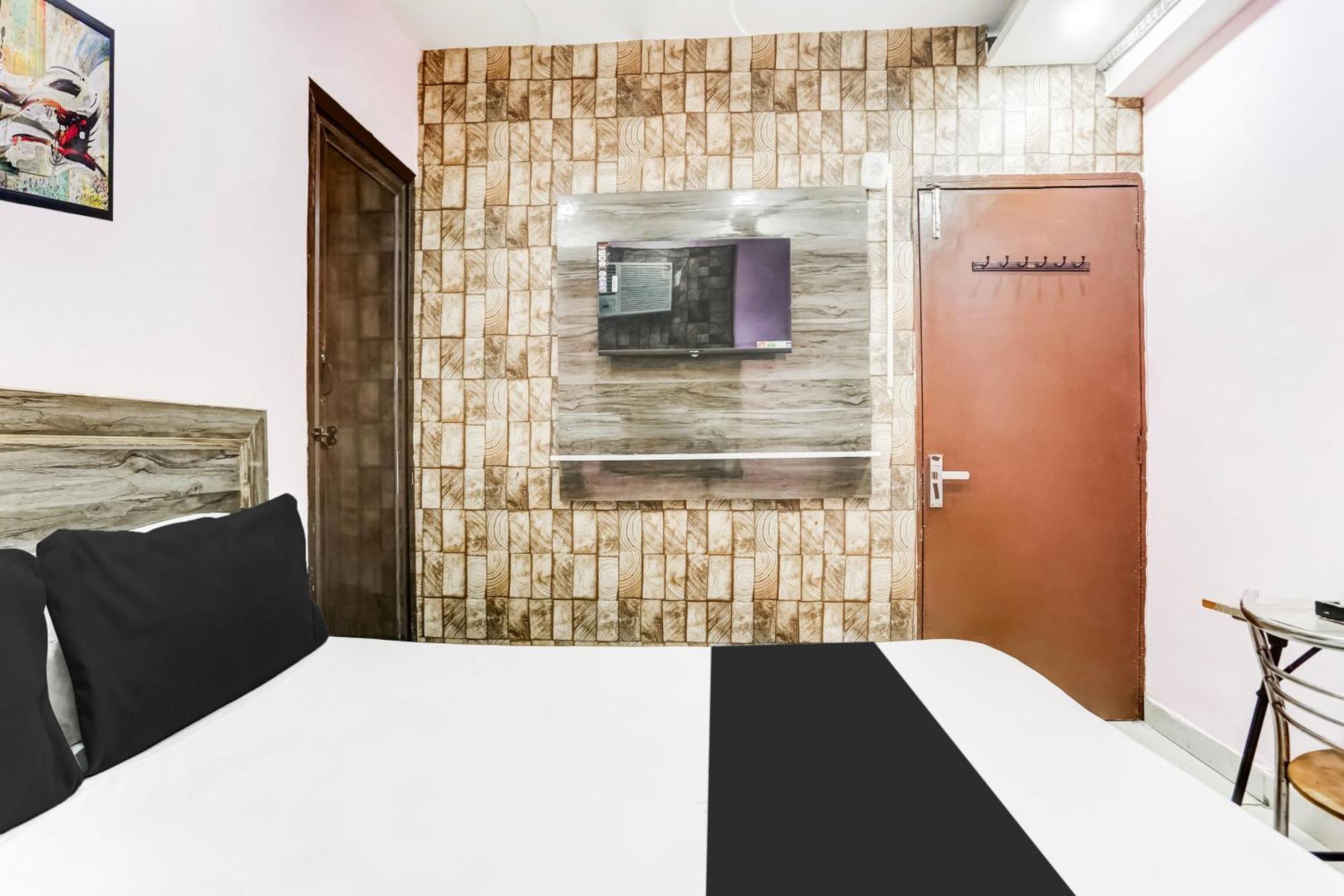 Hotel Rk Plaza Nové Dillí Exteriér fotografie